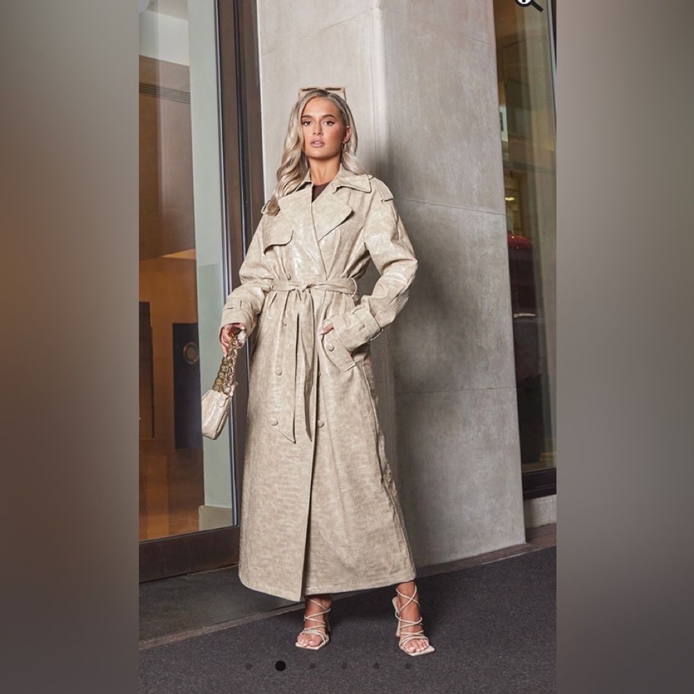 Pretty Little Thing full length PU Croc cream trench sz.12